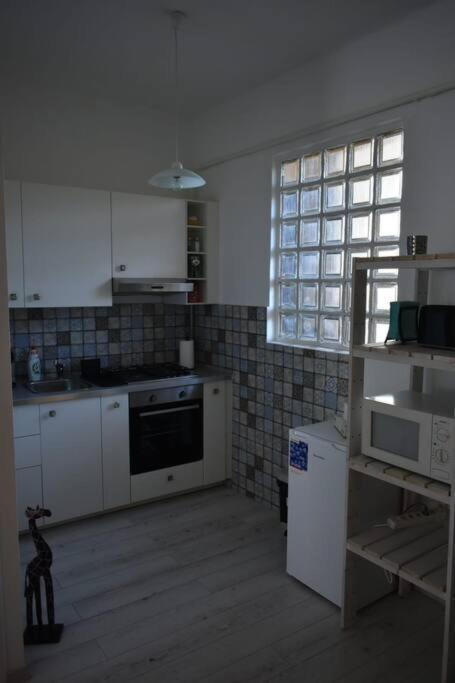 Apartamento Kenyelmes Lakas Jo Helyen Budapest Exterior foto