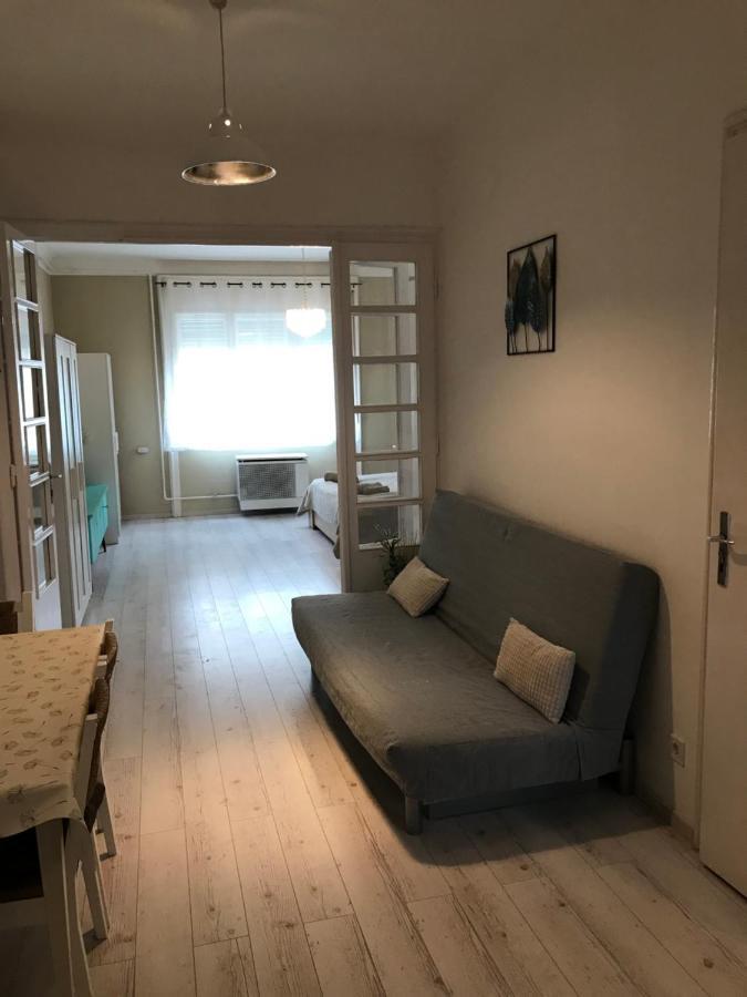 Apartamento Kenyelmes Lakas Jo Helyen Budapest Exterior foto